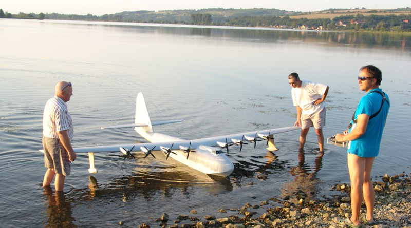 rc spruce goose