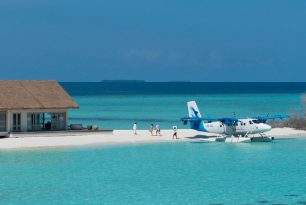 Maldivian will buy five new seaplanes